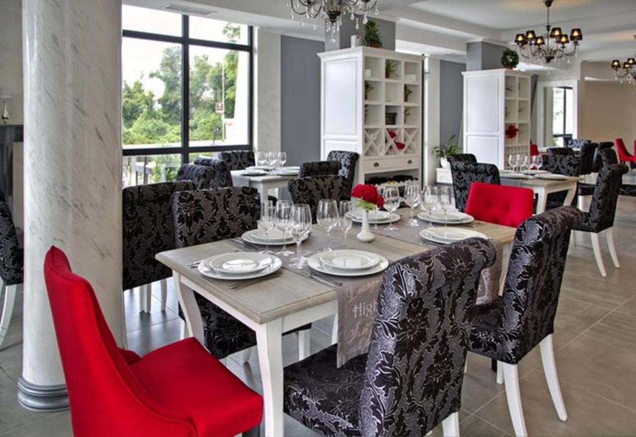Private Apartments In White Rock Castle Balchik Exterior foto