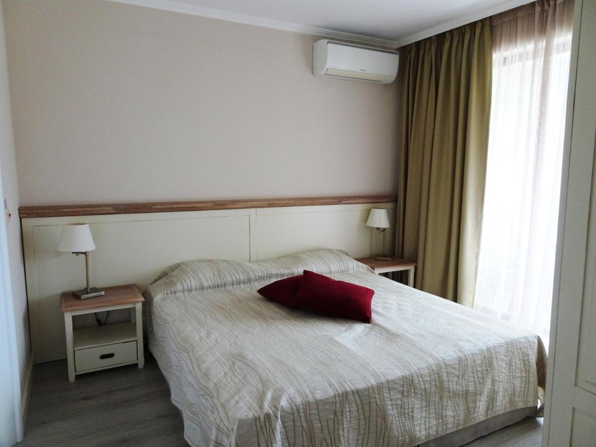 Private Apartments In White Rock Castle Balchik Exterior foto