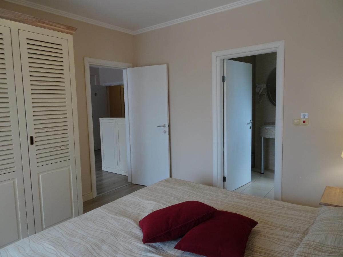 Private Apartments In White Rock Castle Balchik Exterior foto
