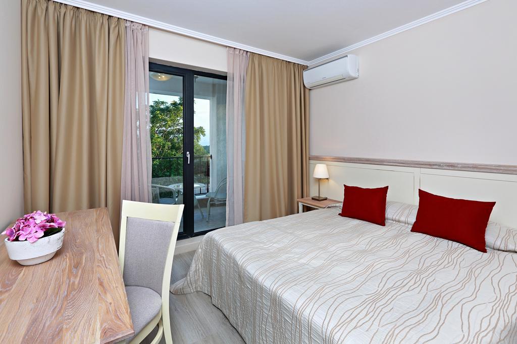 Private Apartments In White Rock Castle Balchik Quarto foto