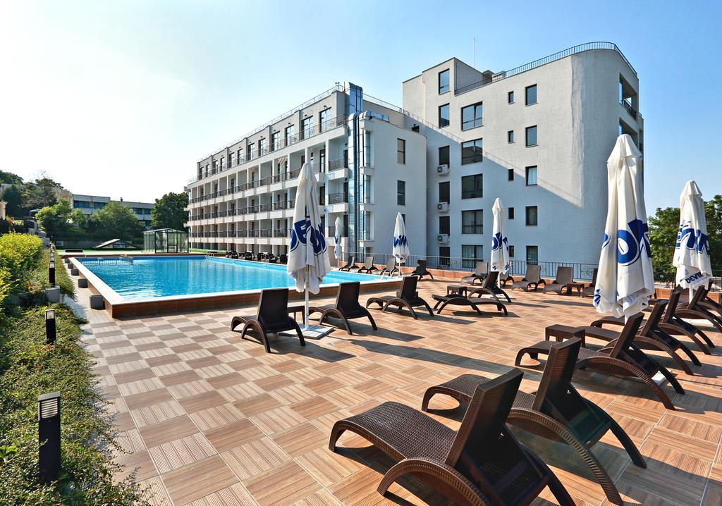 Private Apartments In White Rock Castle Balchik Exterior foto
